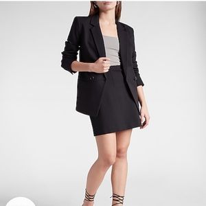 NWT Express Luxe Comfort Straight Mini Skirt Small